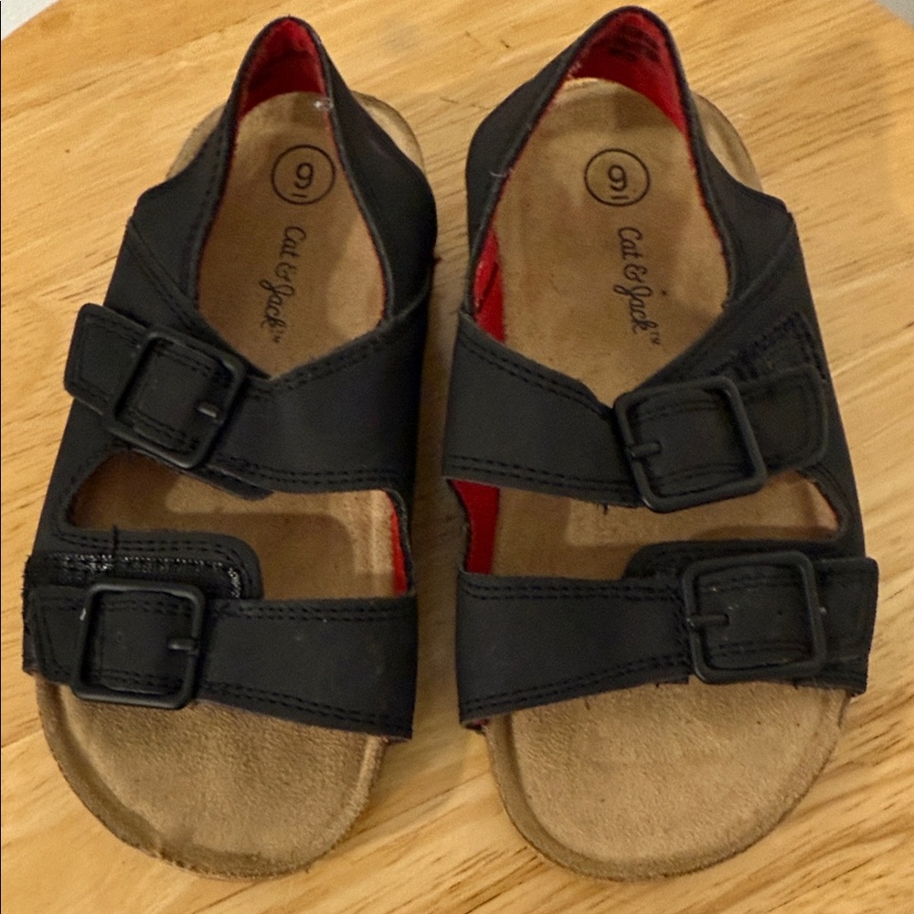 CAT & JACK KIDS SANDALS SIZE 9 BLACK ADJUSTABLE 2 BUCKLES BEACH PLAYTIME